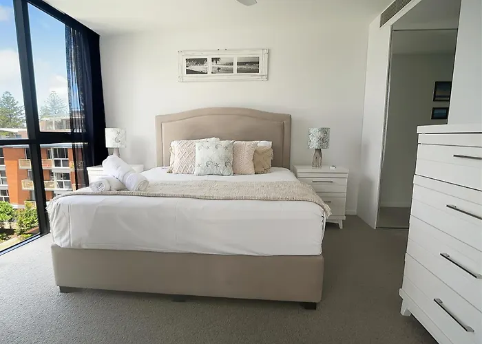 Boardwalk Burleigh Beach - Official